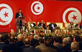 بعد مرور ثلاث سنوات ، لماذا تتعثر الثورة التونسية ؟