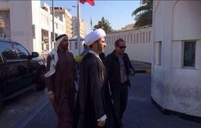 الأمن البحريني يعتقل الشيخ علي سلمان وينكل بالمتضامنين معه
