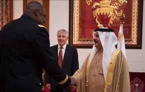 حاكم البحرين يلتقي قائد القيادة المركزية الأمريكية