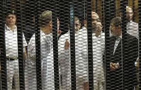 القضاء المصري يستأنف اليوم محاكمة مرسي و14 عضوا للإخوان
