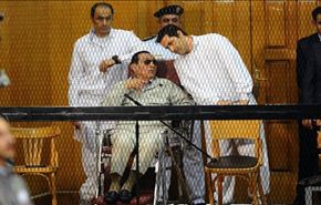 اليوم.. محاكمة مبارك ونجليه في قضية 