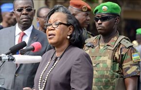 رئيسة افريقيا الوسطى تدعو فرنسا الى عدم التخلي عن بلادها