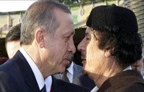 "اردوغان مانند قذافی حرف می‌زند"