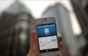 تويتر يضيف ميزة ذكر اسم الشخص في الصور