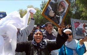 مظاهرات في تونس تطالب إعادة محاكمة رموز من النظام السابق