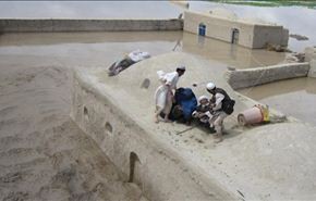 مقتل اكثر من 100 وتشريد الآلاف بسبب السيول في افغانستان