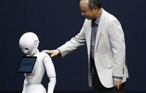 روبوت ياباني يتعرف على المشاعر البشرية