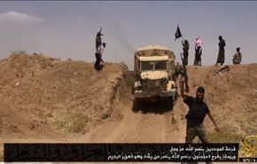 داعش خودروهای ارتش عراق را به سوریه می‌برد+تصاویر