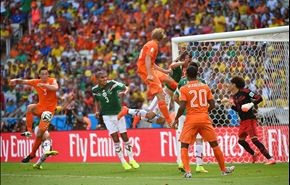 هولندا تقلب الطاولة على المكسيك وتبلغ ثمن النهائي