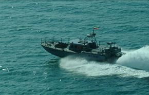 سلاح البحر الایراني ینقذ ناقلة نفط ایرانیة من القراصنة