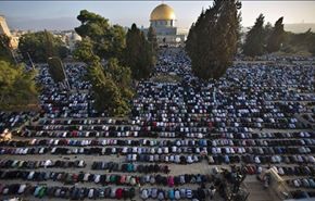 رغم إجراءات الاحتلال.. الفلسطينيون يؤدون صلاة العيد في القدس