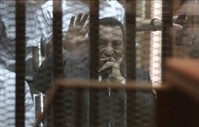 النطق بالحكم في قضية اتهام مبارك بقتل المتظاهرين والفساد، الشهر القادم