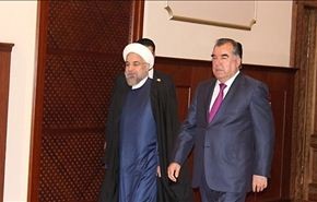 الرئيس روحاني يدعو لتطوير التعاون الاقتصادي بين ايران وطاجيكستان