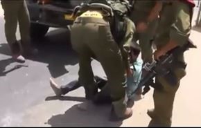 تلاش ناکام هشت صهیونیست مسلح برای دستگیری کودک فلسطینی+ فیلم