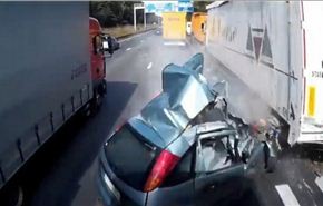 ثانية واحدة تفصل بين ما قبل وبعد...شاهد