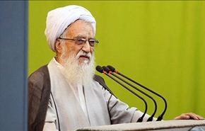 خطيب جمعة طهران يحذر الرياض من مغبة اعدام الشيخ نمر