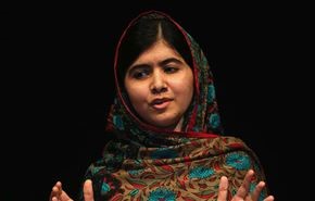 دختر پاکستانی جایزه جهانی خود را به غزه بخشید