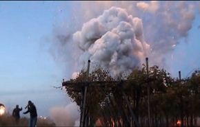 انفجار بركان من الألعاب النارية!!...فيديو