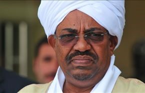 البشير يرحب بقرار المحكمة الجنائية الدولية وقف التحقيق بخصوص دارفور