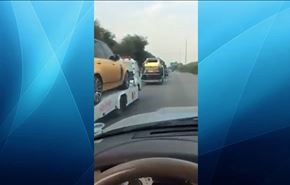 بالفيديو..سيارات مطلية بالذهب في شوارع الرياض