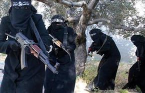 زنان داعشی برای مجازات " گاز می گیرند "