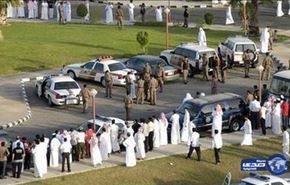 شلاق خوردن فعال عربستانی مقابل مسجد