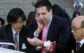 تصاویر؛ حمله به سفیر آمریکا در سئول + فیلم