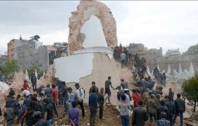حصيلة ضحايا زلزال نيبال تتجاوز 7 الاف قتيل