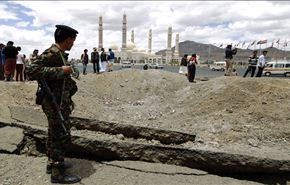 اليمنيون ينددون بالحصار؛ وخسائر عالية في القطاع النفطي