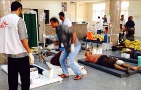 بالفيديو؛ اطباء يمنيون يتظاهرون ضد استهداف المستشفيات