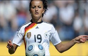 لاعبة ألمانية مسلمة ترفض كأس العالم لأجل حلم الأمومة