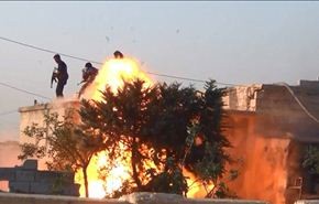 بالفيديو؛ شاهد لحظة تفجير داعشي نفسه في حلب