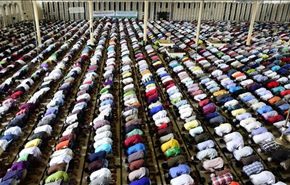 الاحتفالات تعم العالم الإسلامي في عيد الفطر المبارك