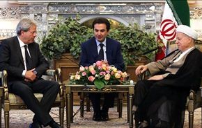 هاشمی رفسنجاني یؤکد اهمیة الالتزام بتعهدات اتفاق فیینا
