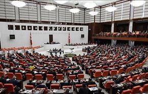 برلمان تركيا يمدد تفويض الجيش التدخل بالعراق وسوريا