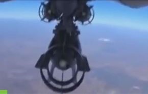 فیلم بمباران مواضع داعش توسط جنگنده های روسی