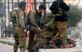 اصابة جندي اسرائيلي خلال اعتقال شاب بالضفة الغربية
