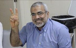 سنكيس البحرين: حكاية البروفيسور العنيد صاحب الكرسيّ المتحرك