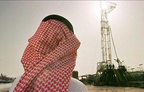 السعودية ترفع اسعار المحروقات للنجاة من المأزق الإقتصادي