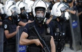 پلیس ترکیه به تلویزیون های معارض حمله کرد