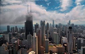 أميركا: حريق هائل في برج بشيكاغو وأنباء عن إصابات