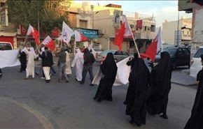 ادامه تظاهرات مردمی در بحرین به رغم سرکوبها + عکس