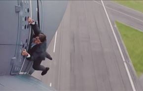 بالفيديو؛ توم كروز يخاطر بحياته لتنفيذ مشهد الطائرة في فيلمه الأخير