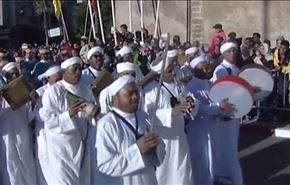 بالفيديو: بهذه التقاليد المميزة يحتفل المغاربة بعيد المولد النبوي