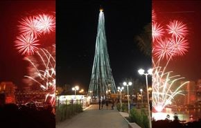 بلند ترین درخت کریسمس جهان در بغداد نصب شد