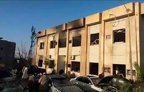 بالصور: استهداف معسكر بطرابلس يخلف 170 قتيلاً وجريحا