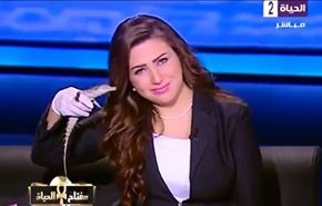 تمساح میهمان برنامه شبکه تلویزیونی مصر !