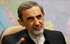 ولايتي: إيران تصون السلام والأمن في المنطقة