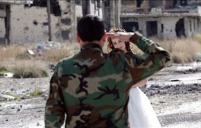 دمار حلب..صور تذكارية لزفاف جندي سوري!