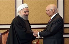 روحاني يؤكد على اتحاد الدول الإسلامية لحل المشاكل المشتركة